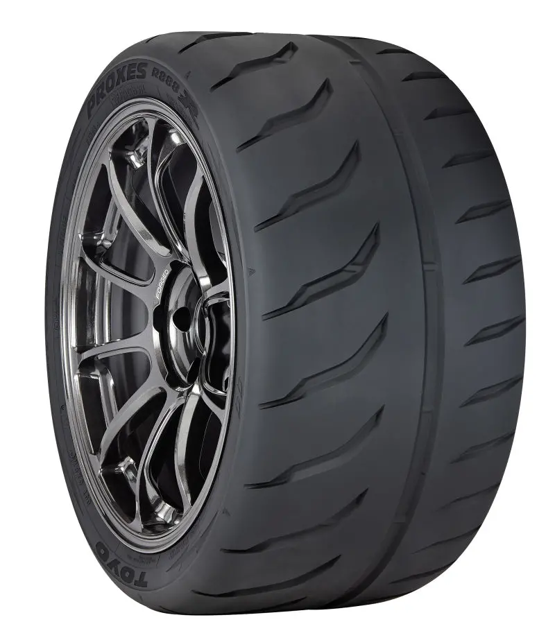 Toyo Proxes R888r Tire - 305/35Zr18 105Y 1